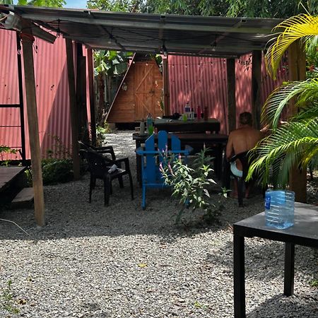 Ballena Oasis Homes & Glamping Увита Экстерьер фото