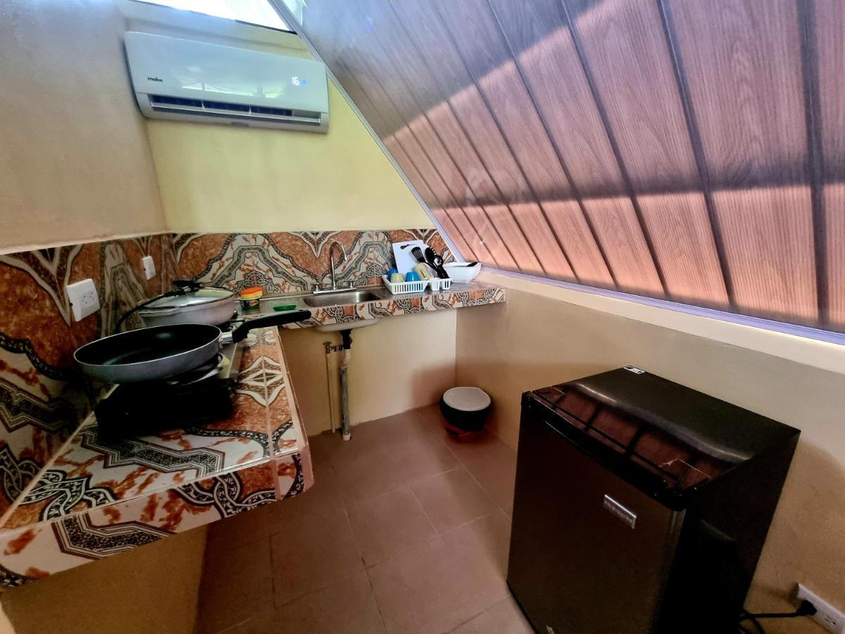 Ballena Oasis Homes & Glamping Увита Экстерьер фото