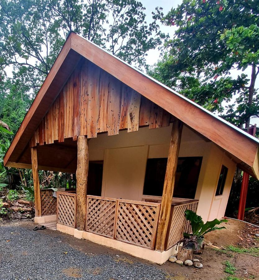 Ballena Oasis Homes & Glamping Увита Экстерьер фото