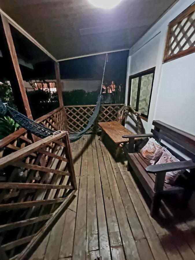 Ballena Oasis Homes & Glamping Увита Экстерьер фото