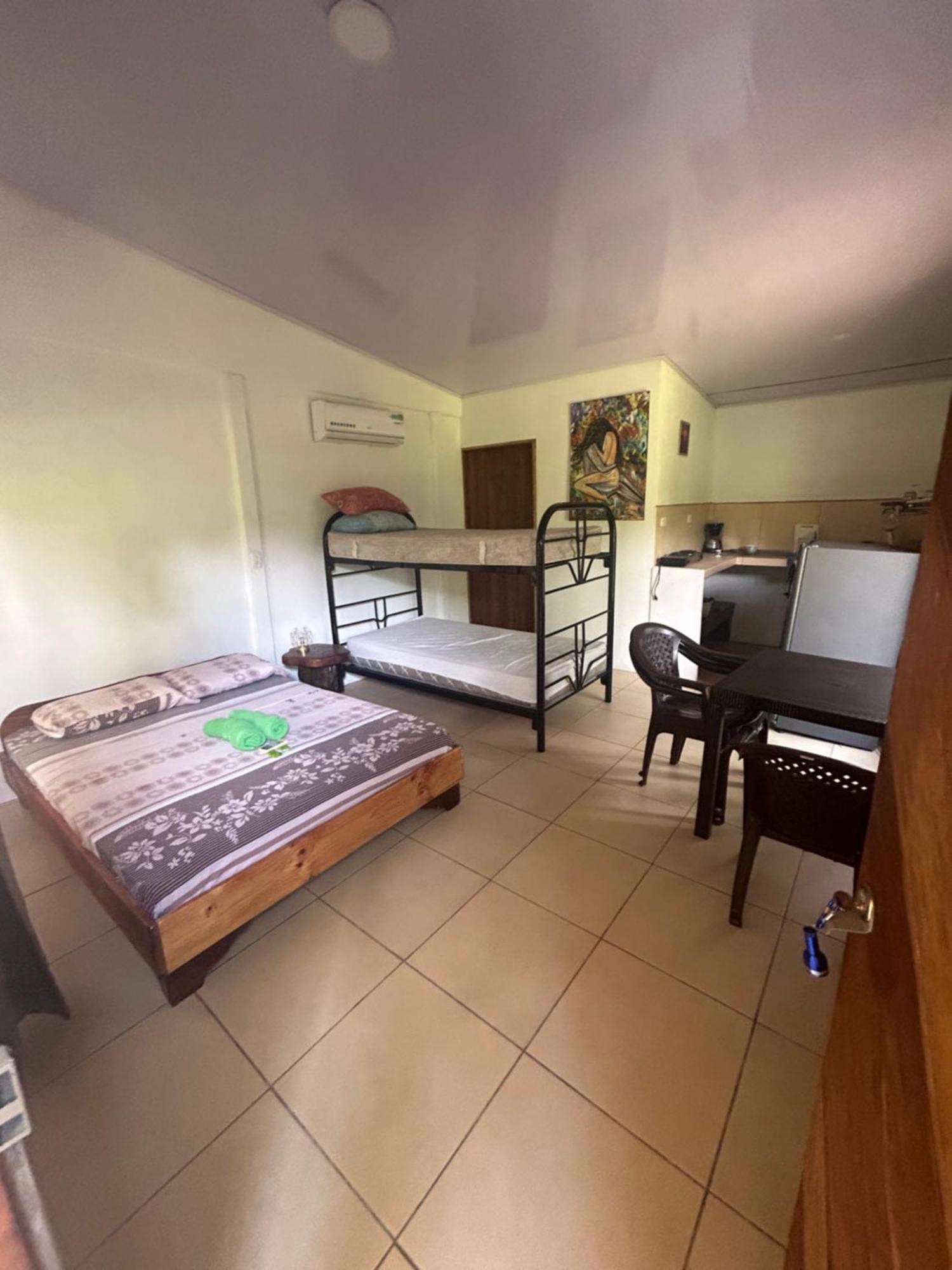 Ballena Oasis Homes & Glamping Увита Экстерьер фото
