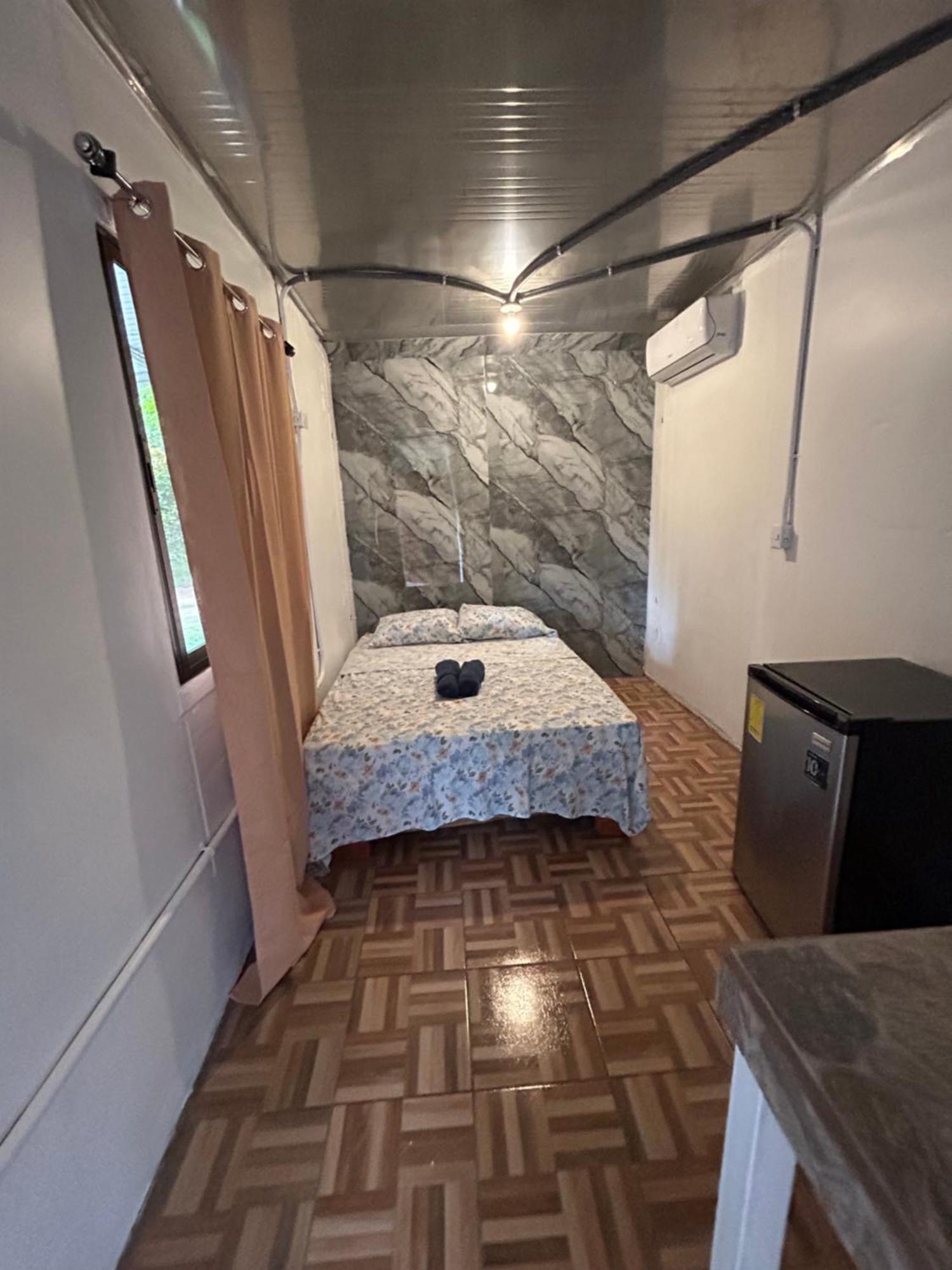 Ballena Oasis Homes & Glamping Увита Экстерьер фото