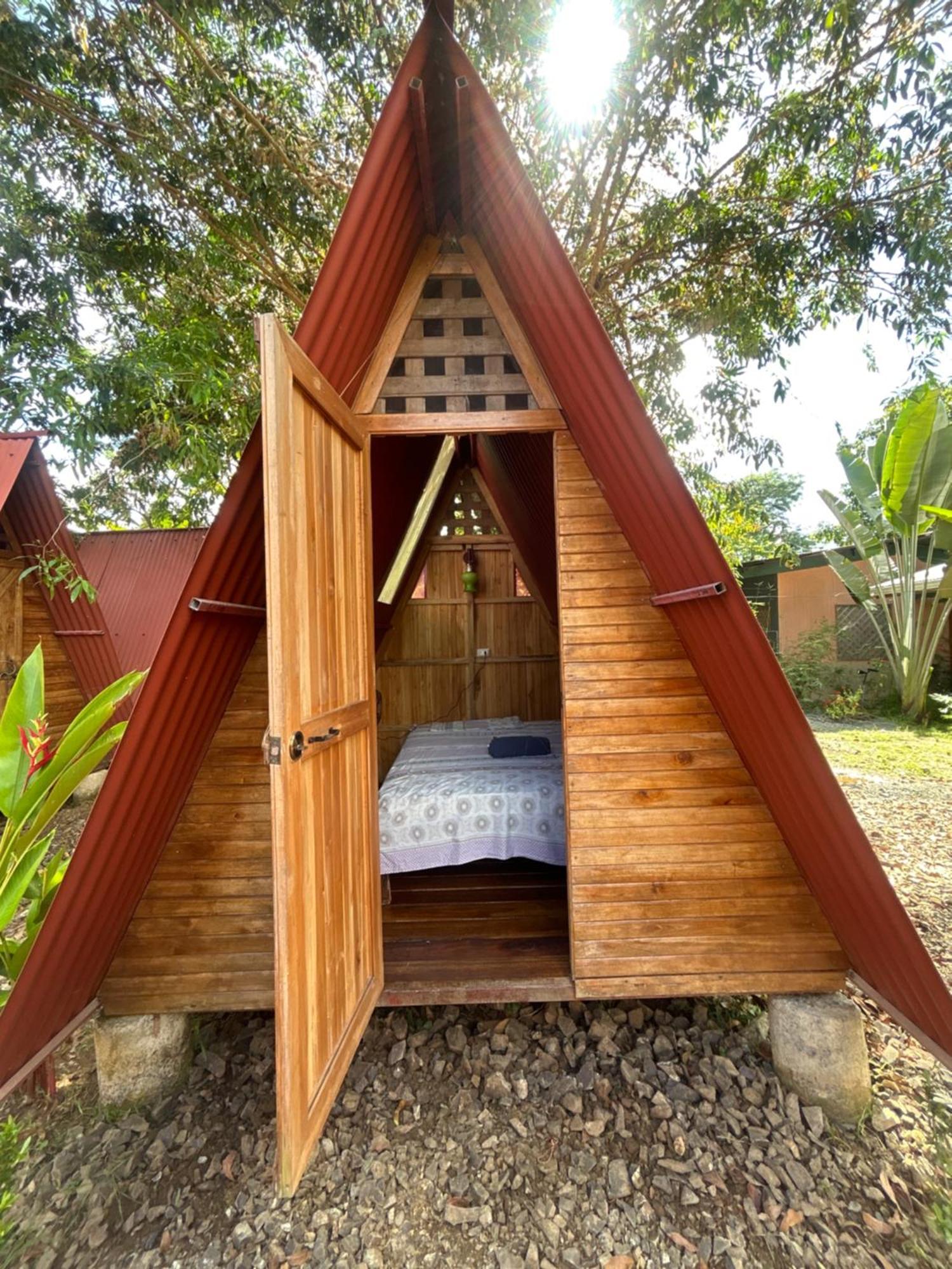 Ballena Oasis Homes & Glamping Увита Экстерьер фото