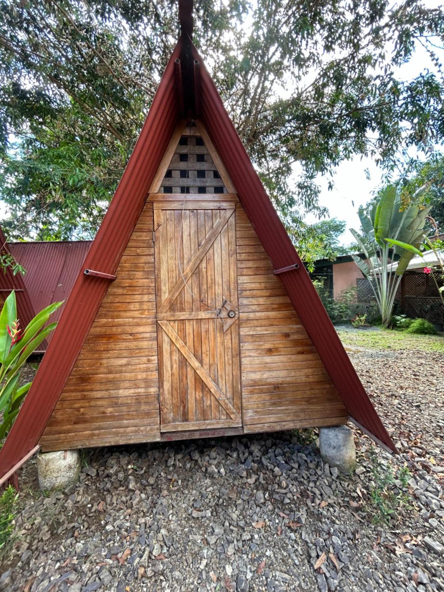 Ballena Oasis Homes & Glamping Увита Экстерьер фото